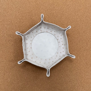 Self-Finishing Hexagon Snap Tray - Cream Ostrich