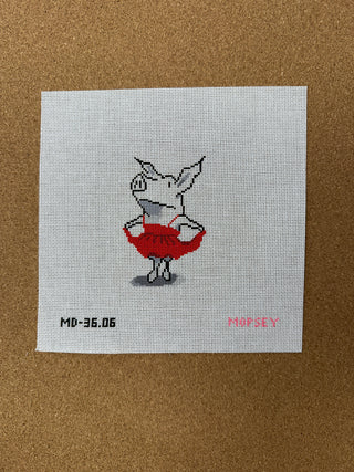 MD-36.06 Pig ready for the red carpet