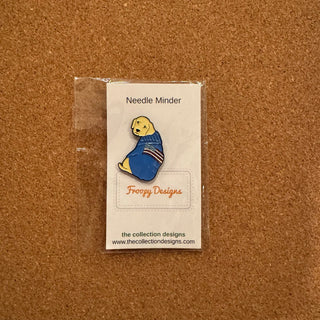 Lab Pup Needle Minder