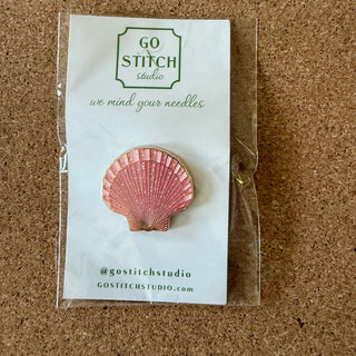 Pink Glitter Scallop Shell Needle Minder