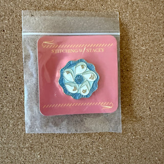 Blue Oyster Plate Needle Minder